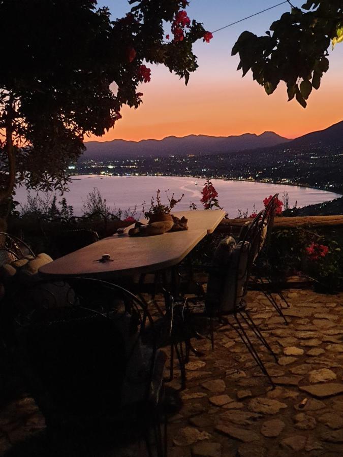 Unique View Apartment Kalamata Exterior photo